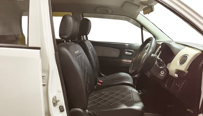 2016 Maruti Wagon R 1.0 VXI AMT, Petrol, Automatic, 68,823 km, Right Side Front Door Cabin