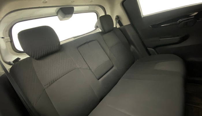 2018 Mahindra KUV 100 NXT K8 P 6 STR, Petrol, Manual, 13,934 km, Right Side Rear Door Cabin