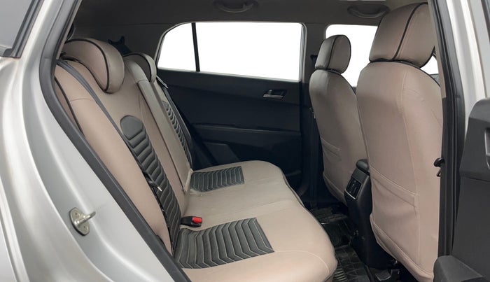 2017 Hyundai Creta SX PLUS 1.6 PETROL, Petrol, Manual, 61,043 km, Right Side Rear Door Cabin