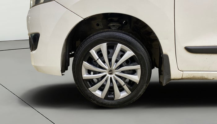 2014 Maruti Wagon R 1.0 VXI, Petrol, Manual, 55,818 km, Left Front Wheel