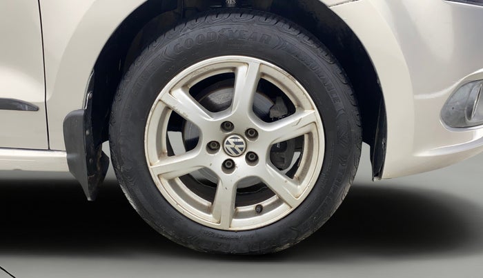 2012 Volkswagen Vento HIGHLINE DIESEL 1.6, Diesel, Manual, 78,935 km, Right Front Wheel