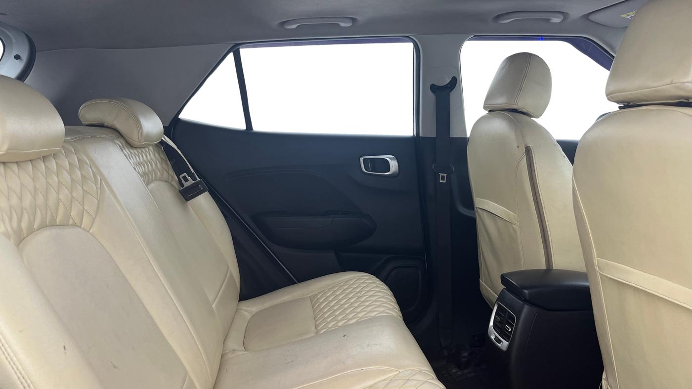 2021 Hyundai VENUE SX 1.0 TURBO IMT, Petrol, Manual, 81,086 km, Right Side Rear Door Cabin