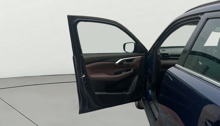 2022 Maruti Grand Vitara ALPHA SMART HYBRID AT, Petrol, Automatic, 34,745 km, LHS Front Door