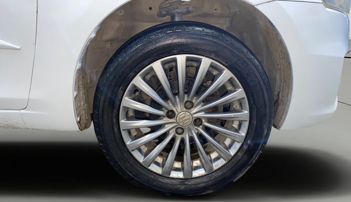 2017 Maruti Ciaz ZXI+, Petrol, Manual, 89,139 km, Right Front Wheel