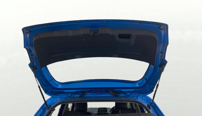 2022 Tata ALTROZ XZ PETROL, Petrol, Manual, 42,232 km, Boot Door Open