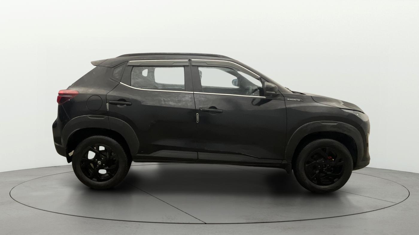 2023 Nissan MAGNITE XV CVT TURBO KURO EDITION , Petrol, Automatic, 19,702 km, Right Side View