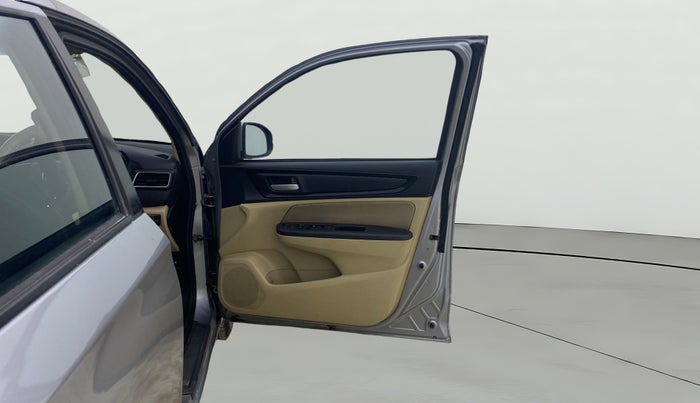 2021 Honda Amaze 1.2L I-VTEC S, Petrol, Manual, 1,04,006 km, RHS Front Door