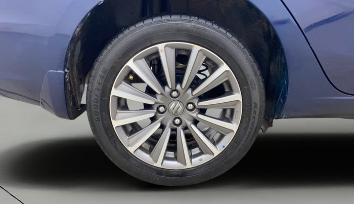 2022 Maruti Ciaz ALPHA 1.5 SHVS PETROL, Petrol, Manual, 39,289 km, Right Rear Wheel