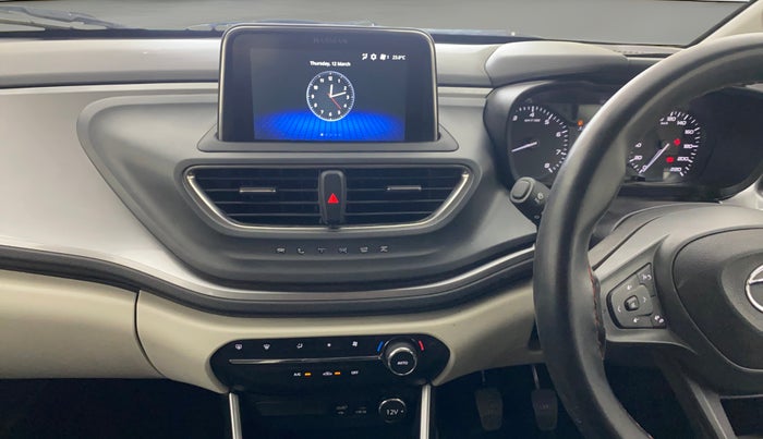 2023 Tata ALTROZ XZ PETROL, Petrol, Manual, 12,091 km, Air Conditioner