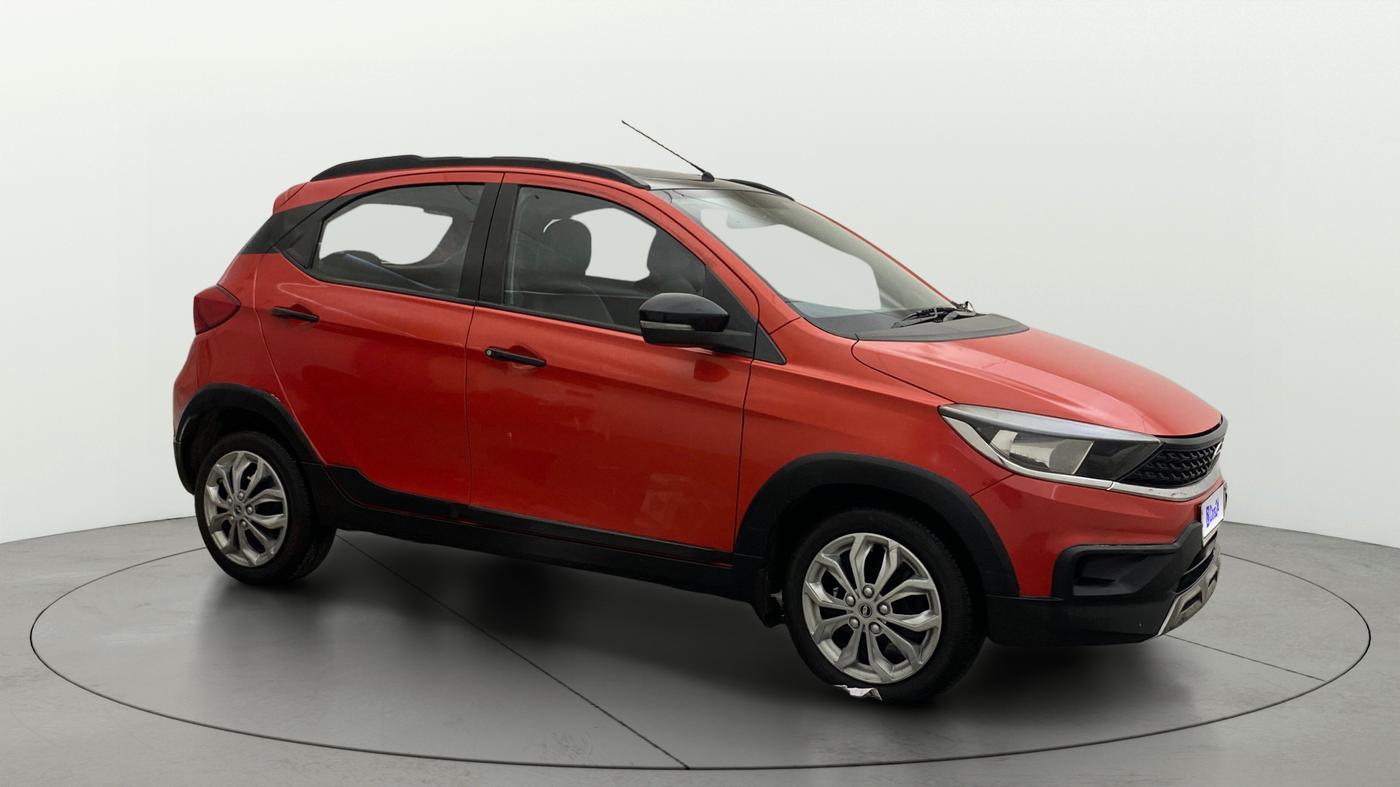 2022 Tata TIAGO NRG XZ AMT, Petrol, Automatic, 79,057 km, Right Front Diagonal