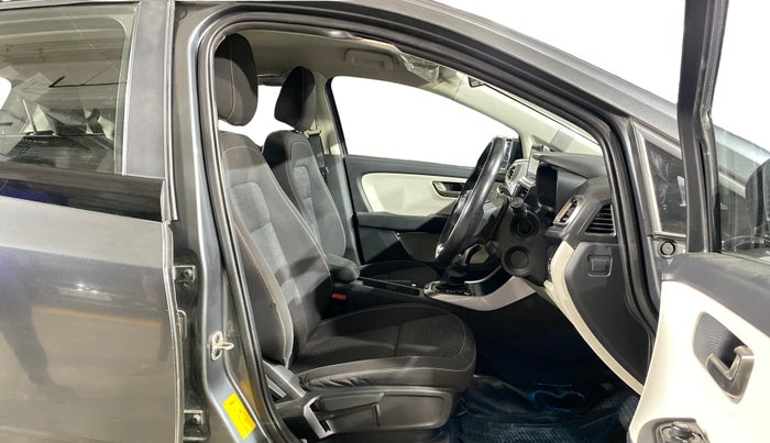 2023 Tata ALTROZ XZA, Petrol, Automatic, 44,510 km, Right Side Front Door Cabin