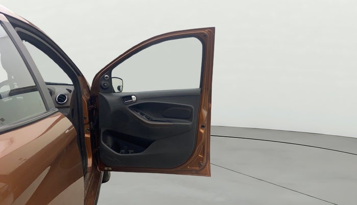 2019 Ford FREESTYLE TITANIUM PLUS 1.2 PETROL, Petrol, Manual, 28,877 km, RHS Front Door