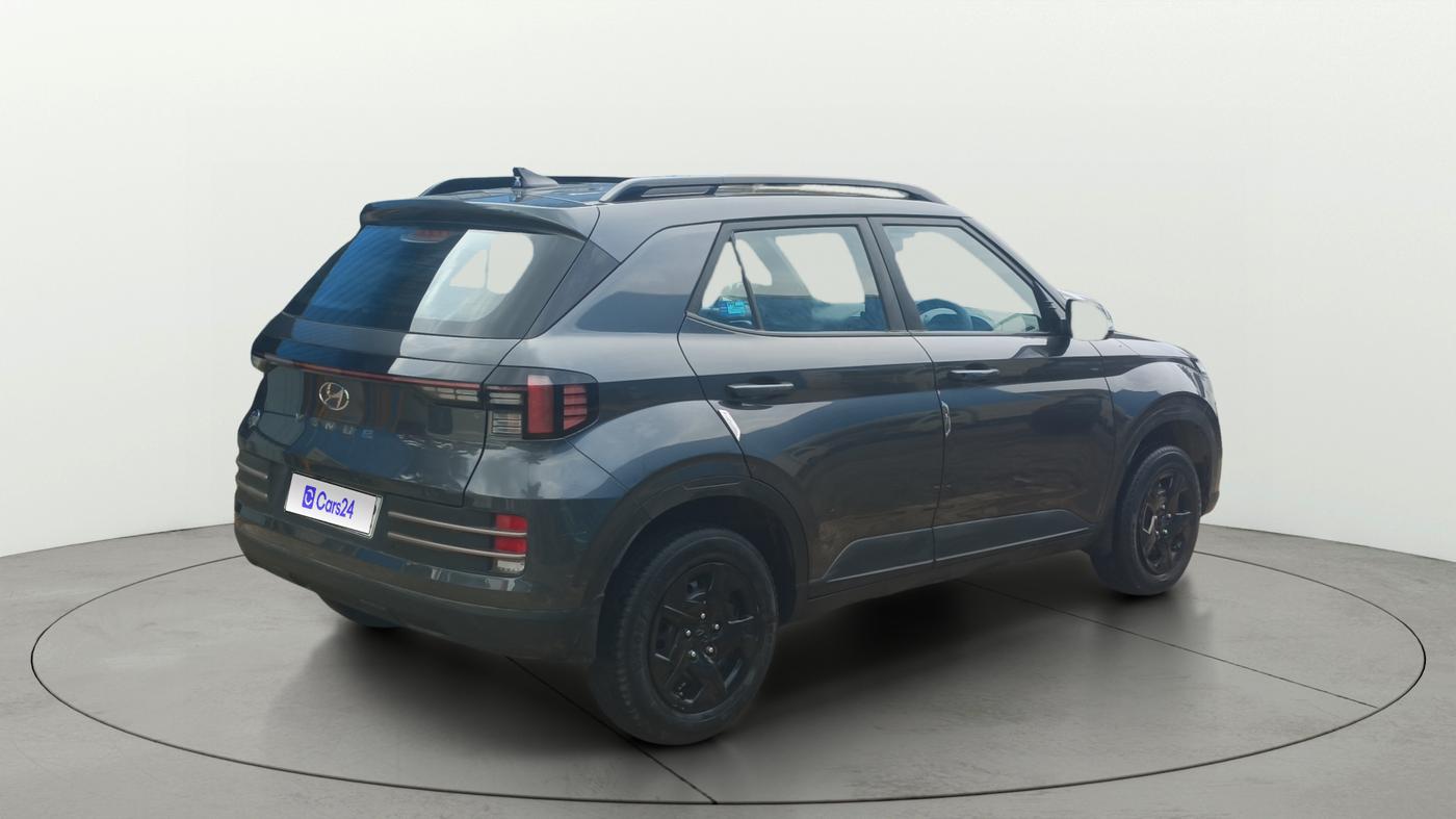 2024 Hyundai VENUE SX 1.2 KNIGHT EDITION, Petrol, Manual, 44,498 km, Right Back Diagonal