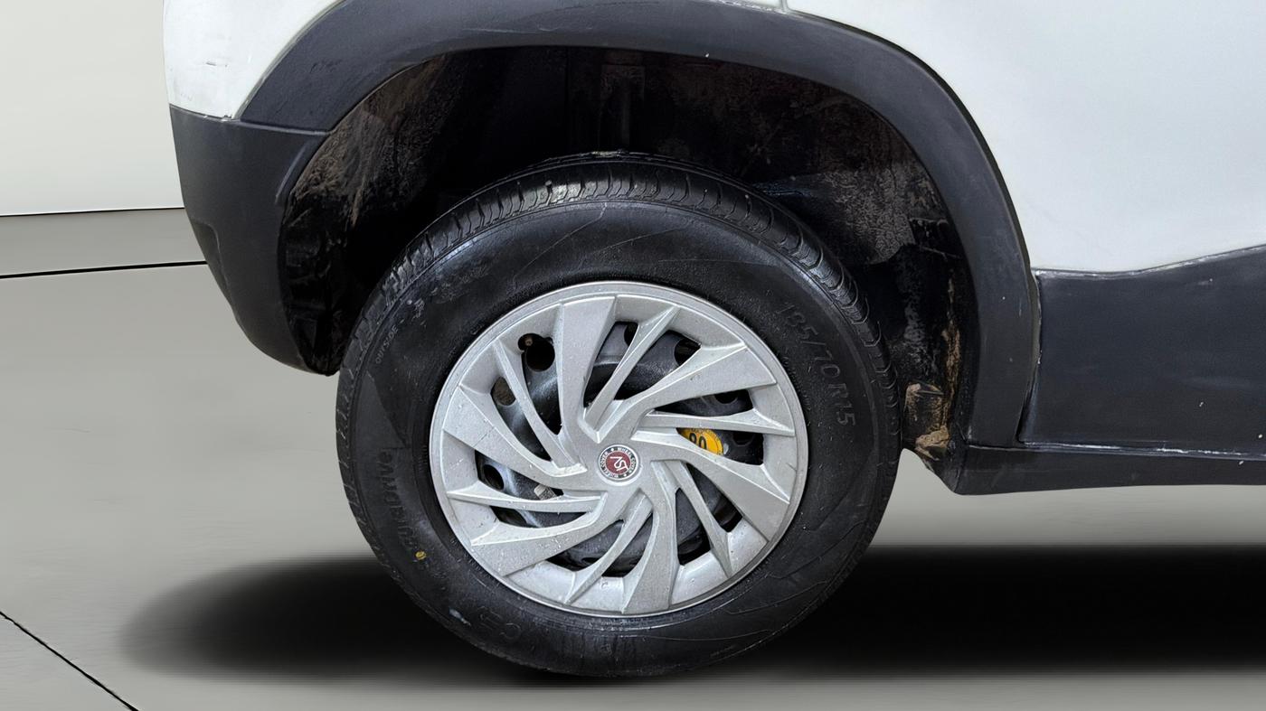 2021 Tata PUNCH PURE MT, Petrol, Manual, 36,827 km, Right Rear Wheel