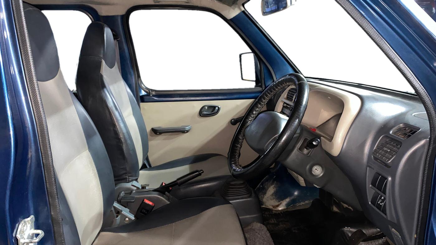 2014 Maruti Eeco 5 STR WITH A/C+HTR, Petrol, Manual, 22,466 km, Right Side Front Door Cabin