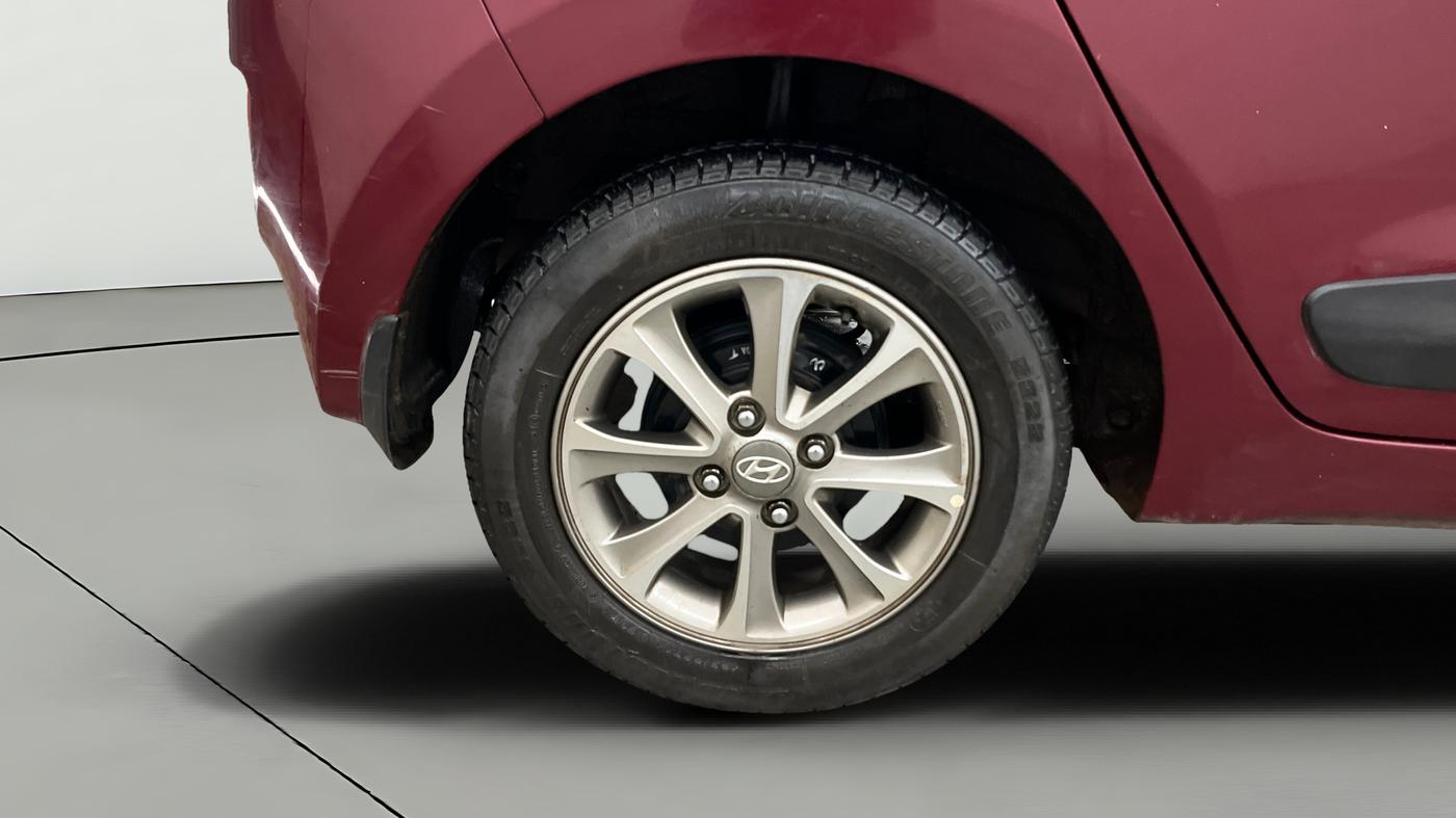 2015 Hyundai Grand i10 ASTA (O) 1.2 KAPPA VTVT, Petrol, Manual, 69,662 km, Right Rear Wheel