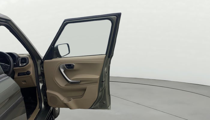 2022 Mahindra BOLERO NEO N 10, Diesel, Manual, 26,000 km, RHS Front Door