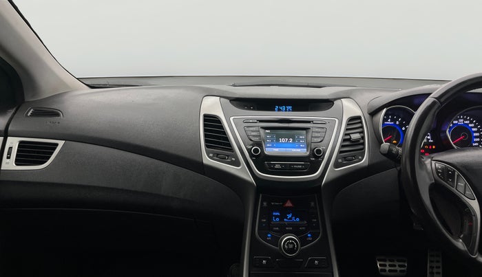 2016 Hyundai New Elantra 1.8 SX AT VTVT, Petrol, Automatic, 1,05,897 km, Air Conditioner