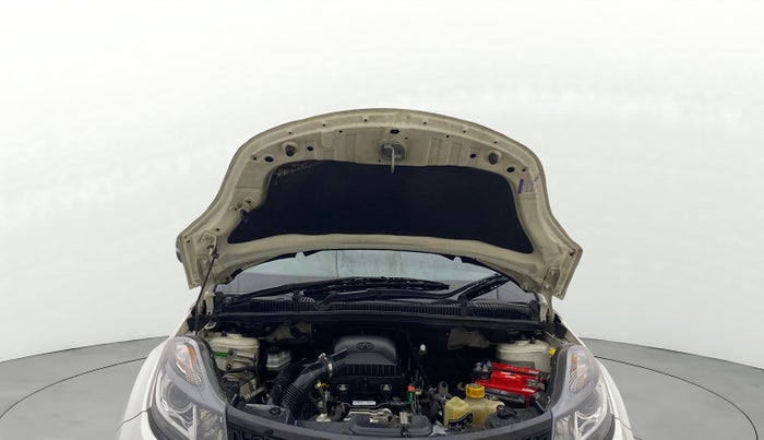 2018 Tata NEXON XZ PLUS PETROL, Petrol, Manual, 46,722 km, Open Bonet