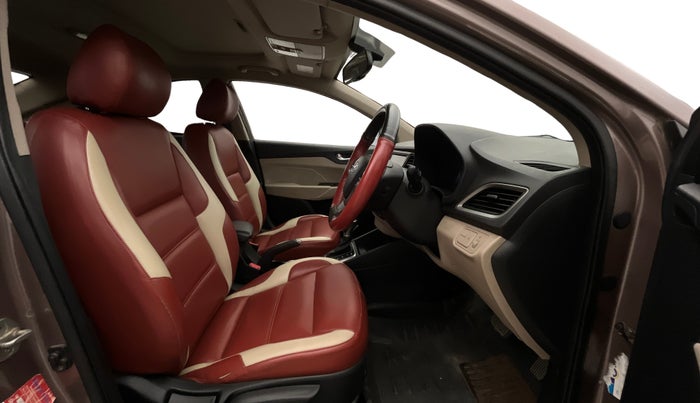 2019 Hyundai Verna 1.6 VTVT SX + AT, Petrol, Automatic, 48,992 km, Right Side Front Door Cabin