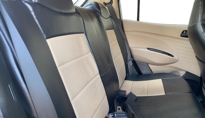 2021 Hyundai NEW SANTRO SPORTZ MT, Petrol, Manual, 28,560 km, Right Side Rear Door Cabin