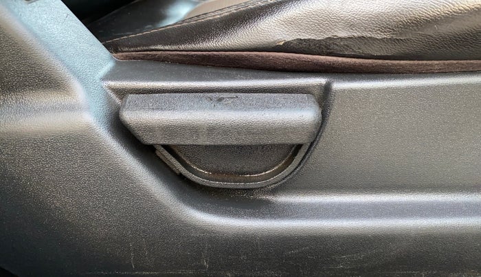 2014 Hyundai i20 MAGNA (O) 1.2, CNG, Manual, 1,16,327 km, Third Seat Row ( optional )