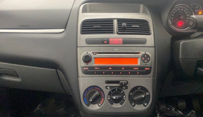 2014 Fiat Grand Punto DYNAMIC 1.3, Diesel, Manual, 1,12,238 km, Air Conditioner