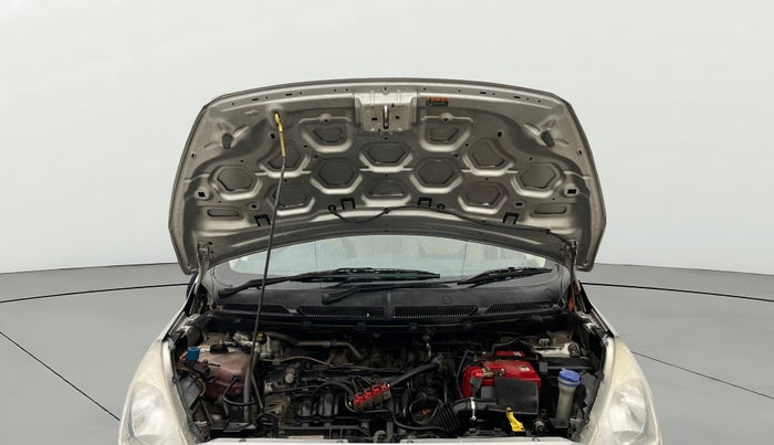 2017 Ford Figo Aspire TITANIUM 1.2 PETROL, CNG, Manual, 77,619 km, Open Bonet