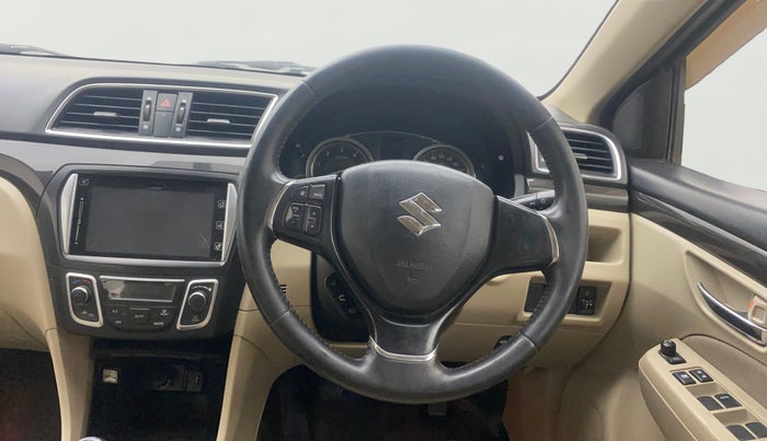 2015 Maruti Ciaz ZDI, Diesel, Manual, 1,17,422 km, Steering Wheel Close Up