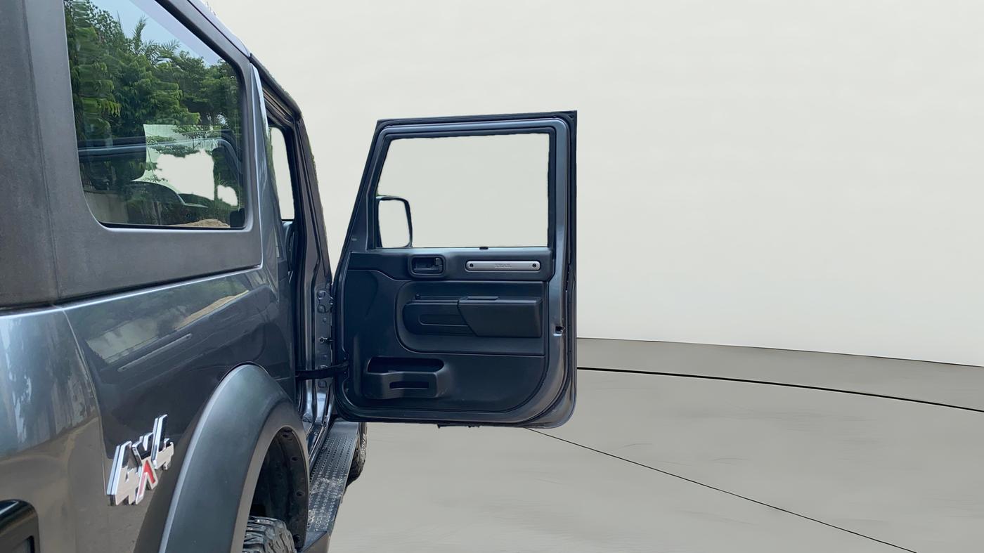 2021 Mahindra Thar LX HT PETROL 4WD MT, Petrol, Manual, 44,544 km, RHS Front Door