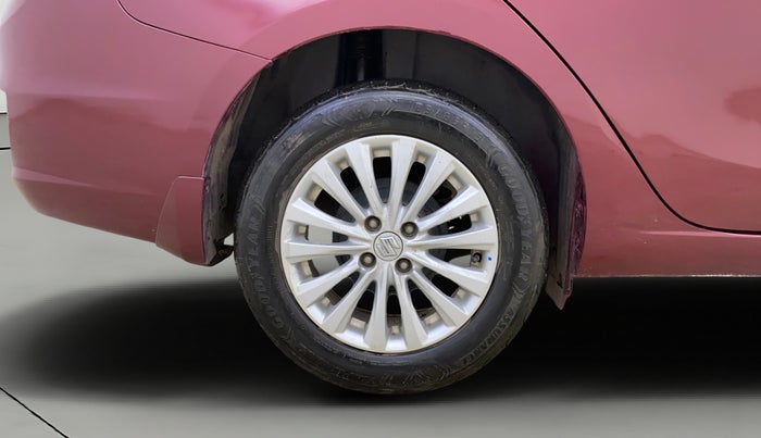 2017 Maruti Ciaz ZETA DIESEL 1.3, Diesel, Manual, 1,41,965 km, Right Rear Wheel