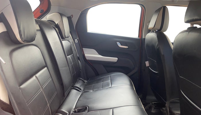 2023 Tata PUNCH CREATIVE  1.2 RTN DUAL TONE, Petrol, Manual, 40,258 km, Right Side Rear Door Cabin