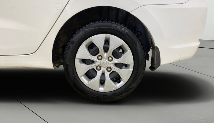 2015 Hyundai Xcent BASE 1.2, Petrol, Manual, 26,210 km, Left Rear Wheel