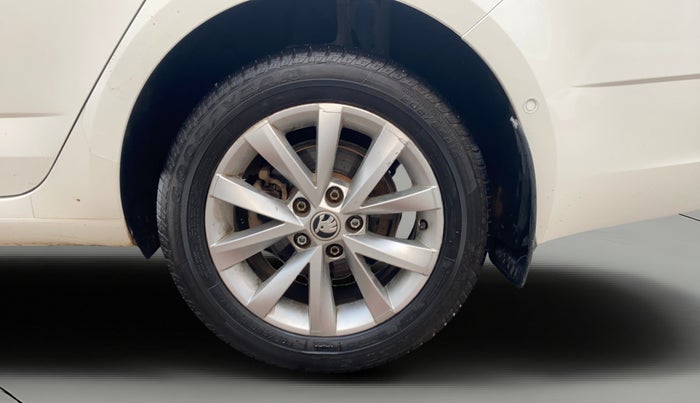 2018 Skoda Octavia L&K 1.8 TSI AT, Petrol, Automatic, 52,736 km, Left Rear Wheel