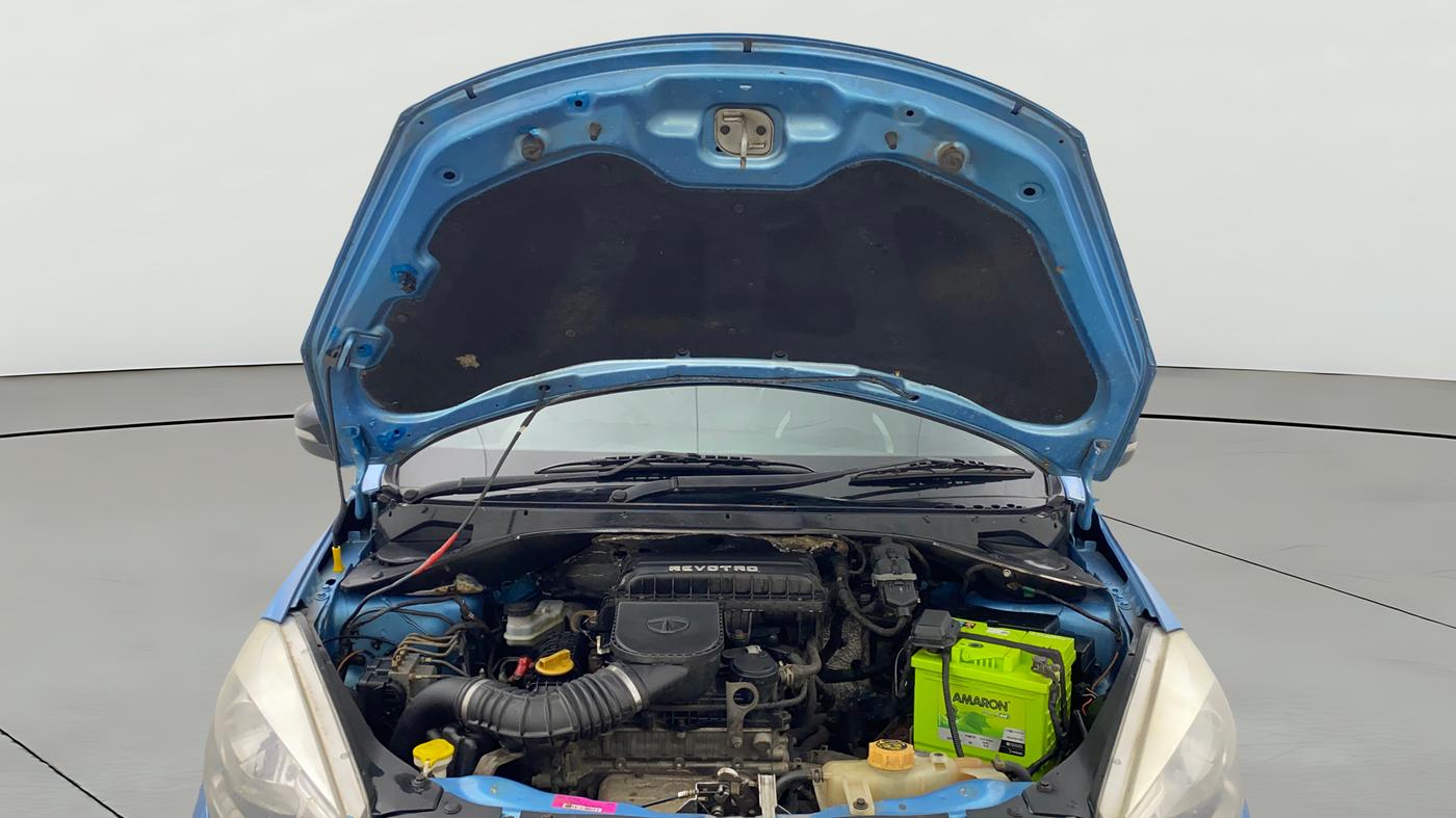 2016 Tata Tiago XZ PETROL, Petrol, Manual, 65,245 km, Open Bonet