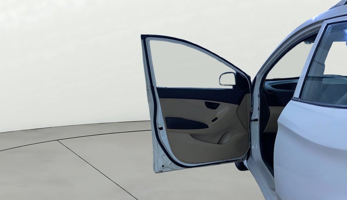 2017 Hyundai Eon ERA + SE, Petrol, Manual, 1,32,347 km, LHS Front Door