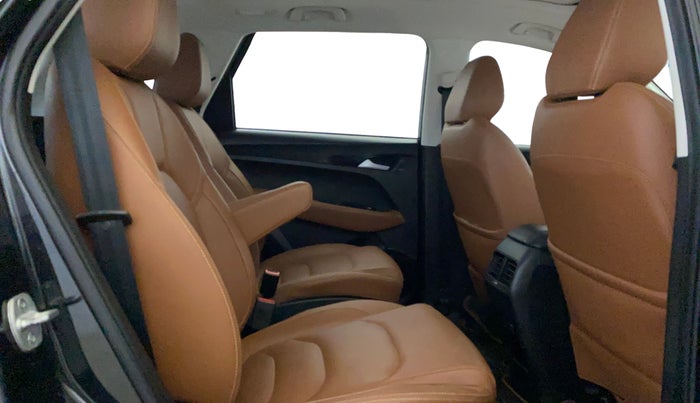 2021 MG HECTOR PLUS SHARP 1.5 PETROL TURBO DCT 6-STR, Petrol, Automatic, 25,050 km, Right Side Rear Door Cabin