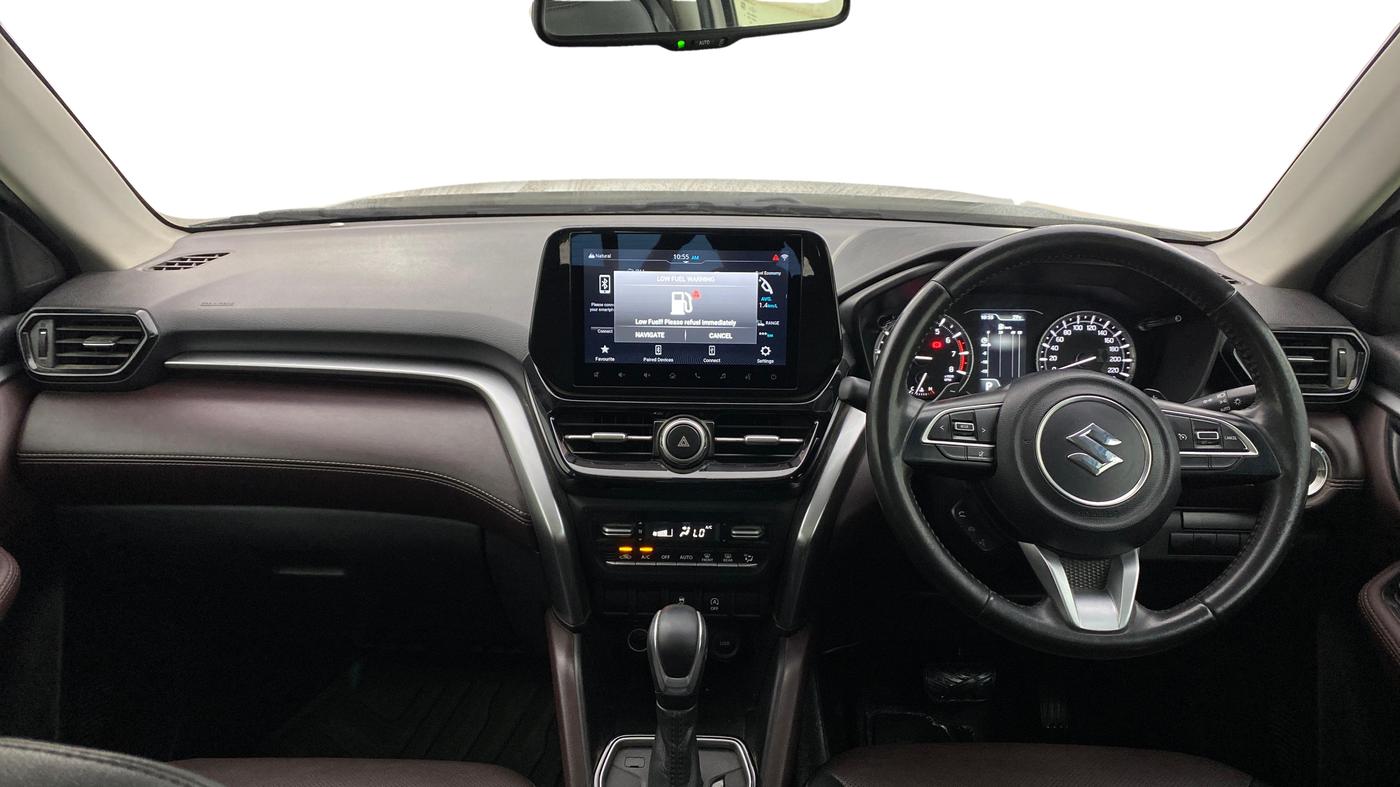 2023 Maruti Grand Vitara ALPHA SMART HYBRID AT, Petrol, Automatic, 1,24,028 km, Dashboard