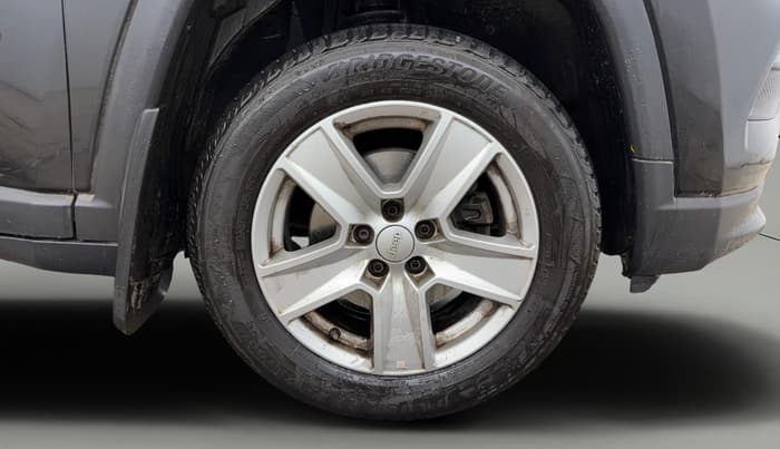 2021 Jeep Compass LONGITUDE (O) 1.4 PETROL DCT, Petrol, Automatic, 1,19,062 km, Right Front Wheel