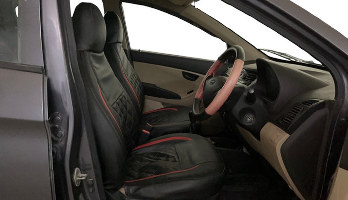 2015 Hyundai Eon ERA +, Petrol, Manual, 97,996 km, Right Side Front Door Cabin