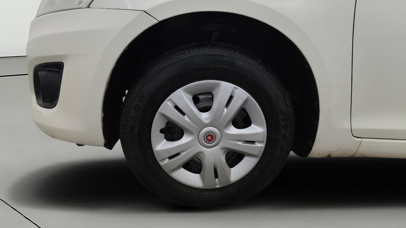 2013 Maruti Swift Dzire VDI, Diesel, Manual, 85,915 km, Left Front Wheel