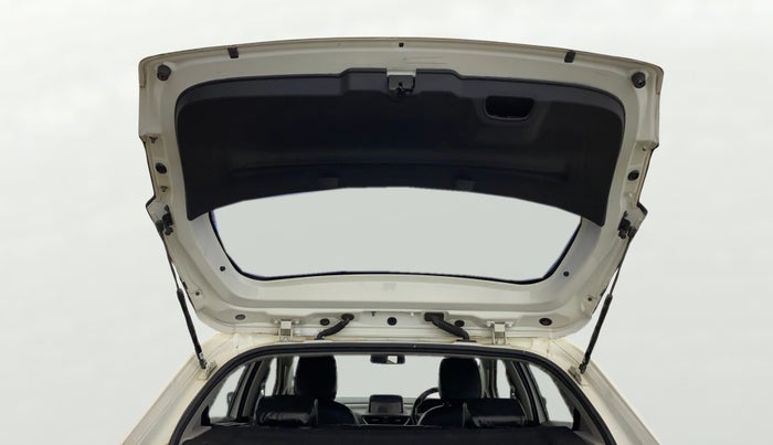 2020 Tata ALTROZ XZ PETROL, Petrol, Manual, 71,504 km, Boot Door Open