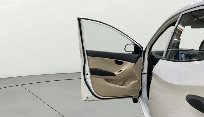 2016 Hyundai Eon MAGNA +, Petrol, Manual, 89,786 km, LHS Front Door