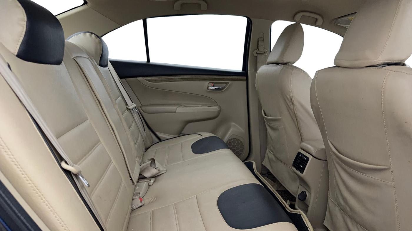 2021 Maruti Ciaz SIGMA 1.5 SHVS MT  PETROL, Petrol, Manual, 46,129 km, Right Side Rear Door Cabin