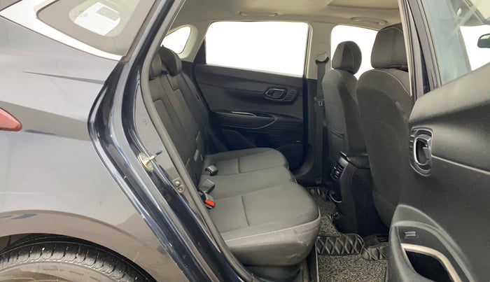 2022 Hyundai NEW I20 ASTA (O) 1.2 MT, Petrol, Manual, 37,724 km, Right Side Rear Door Cabin