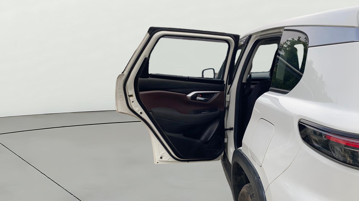 2025 Maruti Grand Vitara SIGMA SMART HYBRID, Petrol, Manual, 43,925 km, LHS Rear Door