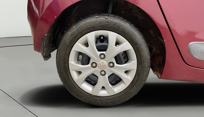 2016 Hyundai Grand i10 SPORTZ 1.2 KAPPA VTVT, Petrol, Manual, 32,353 km, Right Rear Wheel