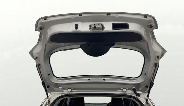 2018 Tata Tiago XZ PETROL, Petrol, Manual, 1,07,695 km, Boot Door Open