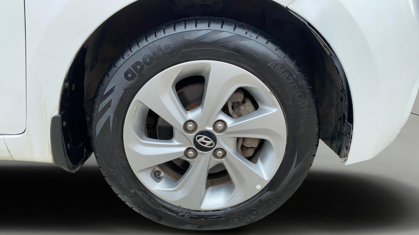 2018 Hyundai Xcent SX 1.2, Petrol, Manual, 45,000 km, Right Front Wheel