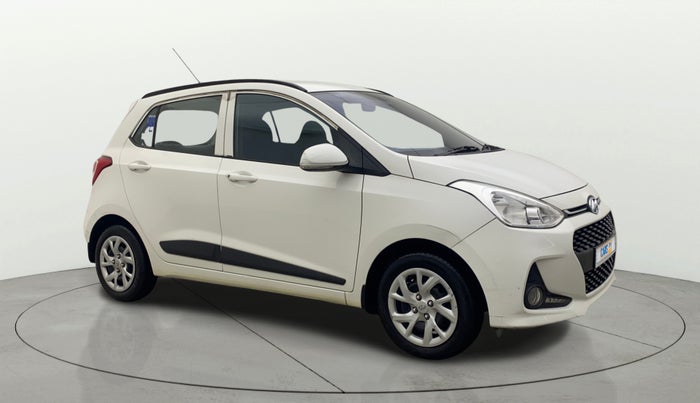 2017 Hyundai Grand i10 SPORTZ (O) 1.2 KAPPA VTVT, Petrol, Manual, 25,181 km, Right Front Diagonal